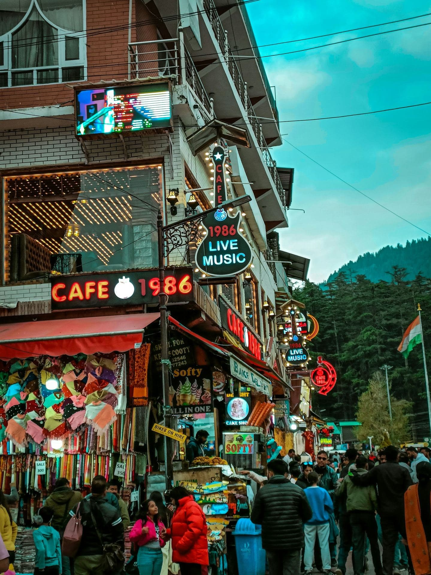 A Stay Near Old Manali, With the Orchard to Come Home To