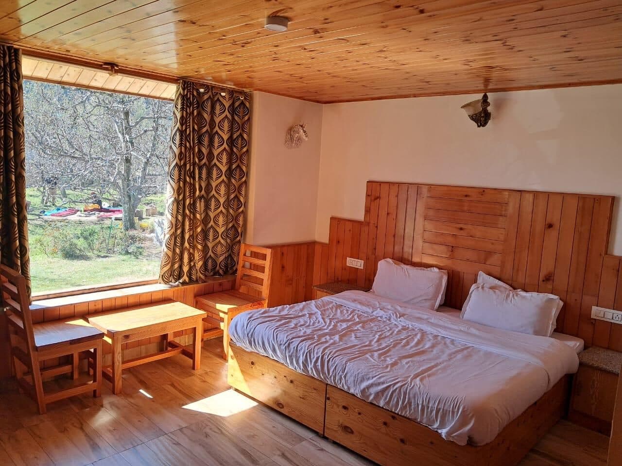 Persimmon Farmstead Shanag — view 3